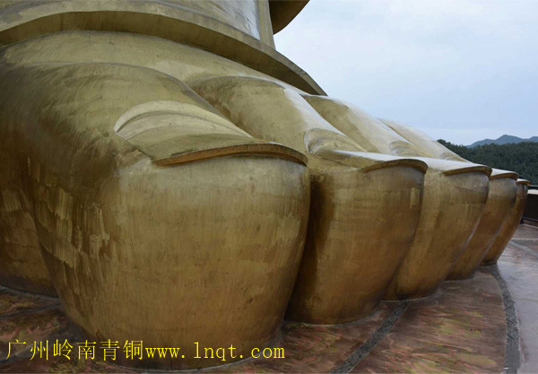 世界上最高的銅佛像——中國中原大佛 世界上最高的銅佛像——中國中原大佛