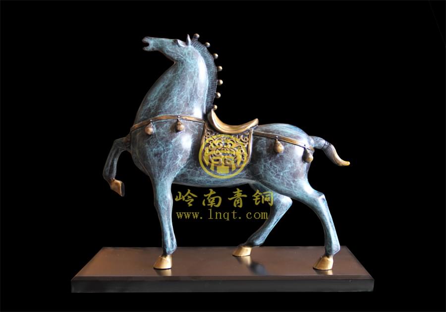 銅馬 銅馬