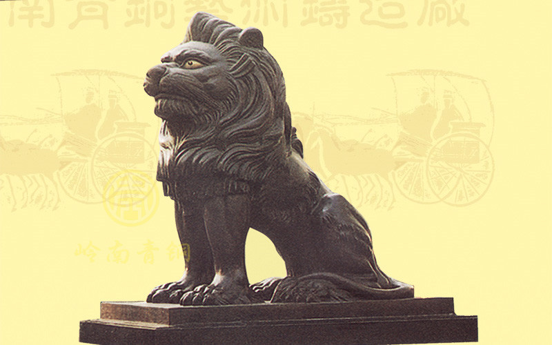 雄獅（2號）長2.48米，寬1.18米，高2.38米